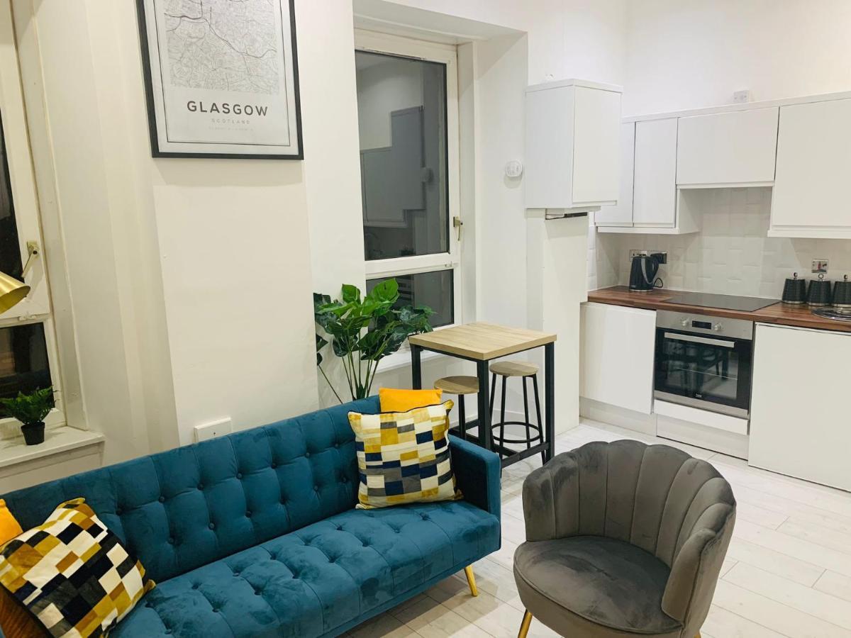 Cheerful 2 Bedroom Homely Apartment, Sleeps 4 Guest Comfy, 1X Double Bed, 2X Single Beds, Parking, Free Wifi, Suitable For Business, Leisure Guest,Glasgow, Glasgow West End, Near City Centre Εξωτερικό φωτογραφία